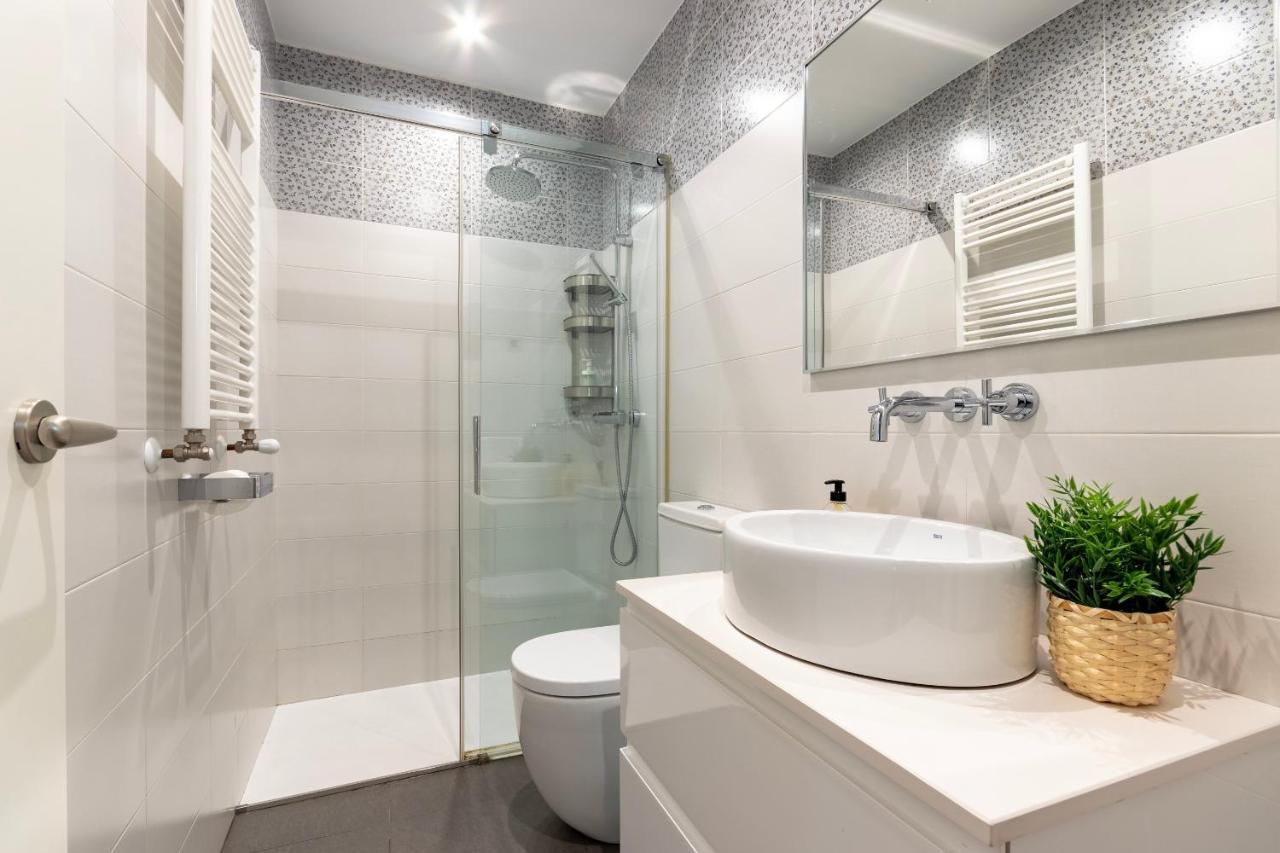Gran Apartamento Con Estilo En El Centro De Більбао Екстер'єр фото